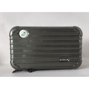 Rimowa x EVA Air Laurel Business Class Toiletry Amenity Case – Limited Green Edi